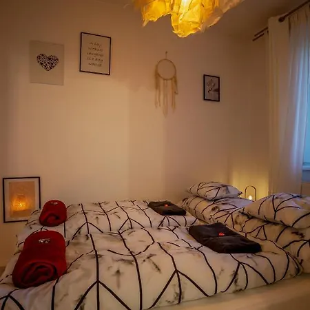 דירה Menhaz Bungalow *